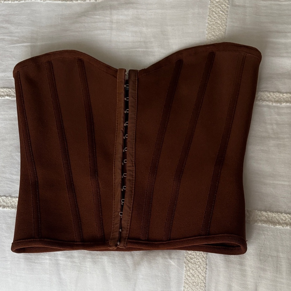 PrettyLittleThing Rust Strapless Top